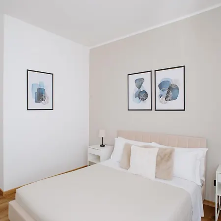 Alatea Poloni Apartament *