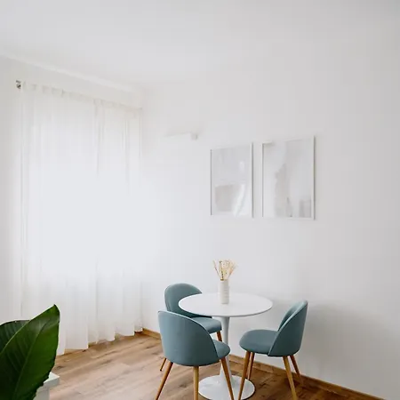 Alatea Poloni Apartment *
